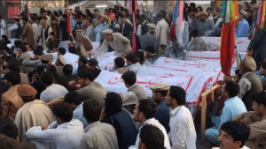 ضلع کرم میں آٹھ افراد کی ہلاکت کے خلاف احتجاج جاری: علاقے میں حالات کشیدہ